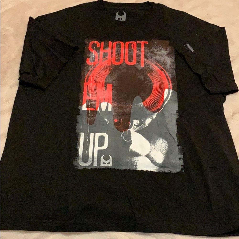 Graphic tee
